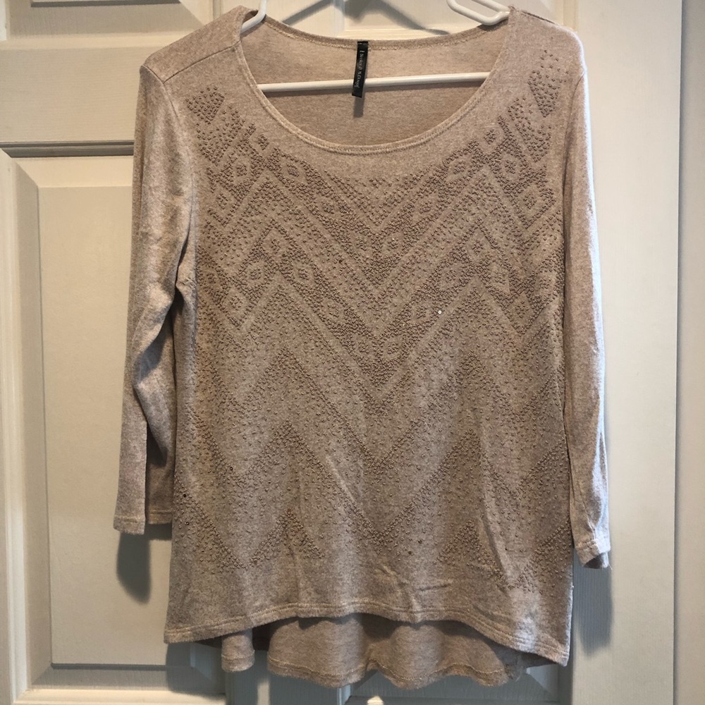5 for $15. 💙Cream color long sleeve shirt
